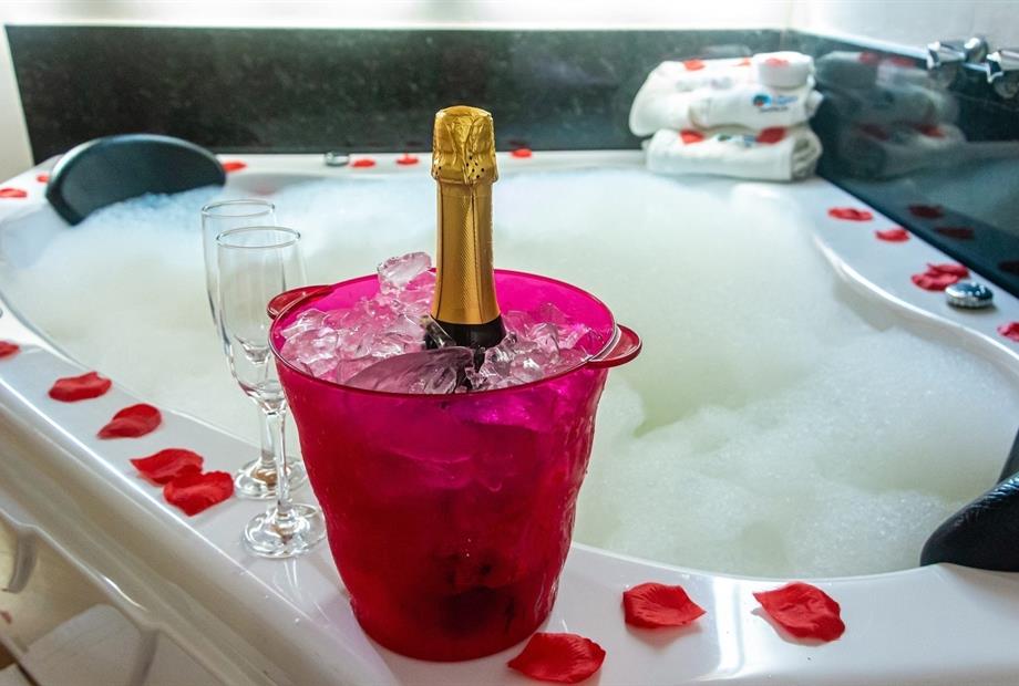 Suíte Deluxe Lua de Mel 1.jpg