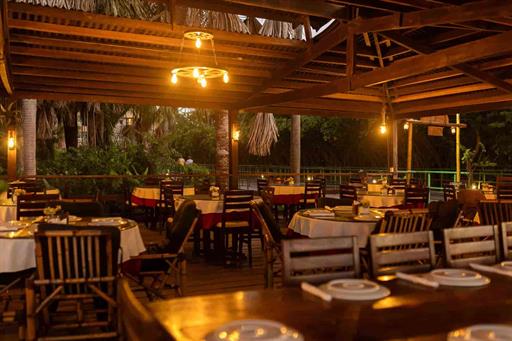 135a9458 - red01.jpg