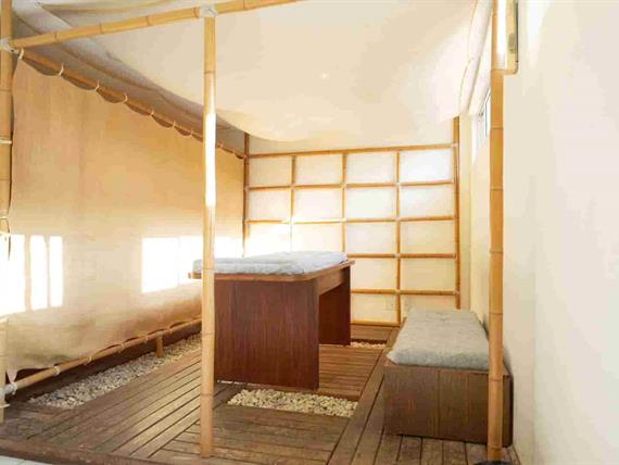 135a9326 - red01.jpg