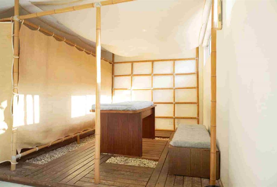 135a9326 - red01.jpg