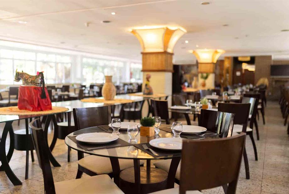 135a9534 - red02.jpg