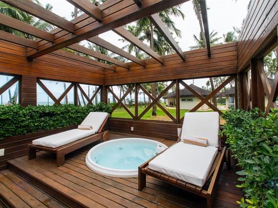 sumj - jacuzzi (6).jpg