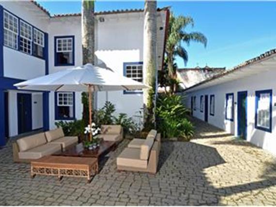 Lounge Jardim Interno 