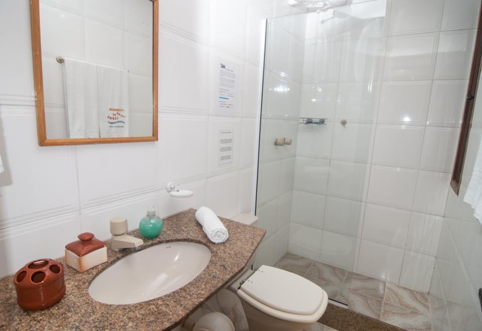 banheiro duplo 2ºpiso.jpg