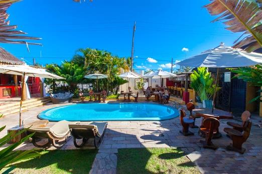 Hotel Aconchego - piscina 01 .jpg