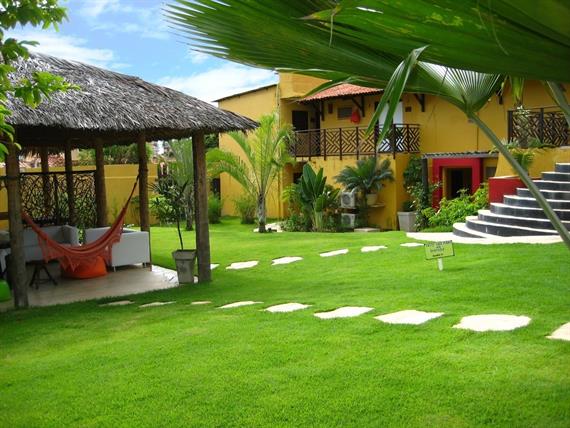 Hotel Aconchego - jardim 01.jpg