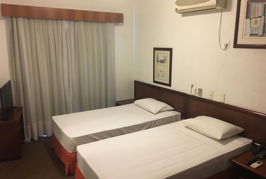 2 CAMAS SOLTEIRO OU 1 CAMA CASAL.jpg