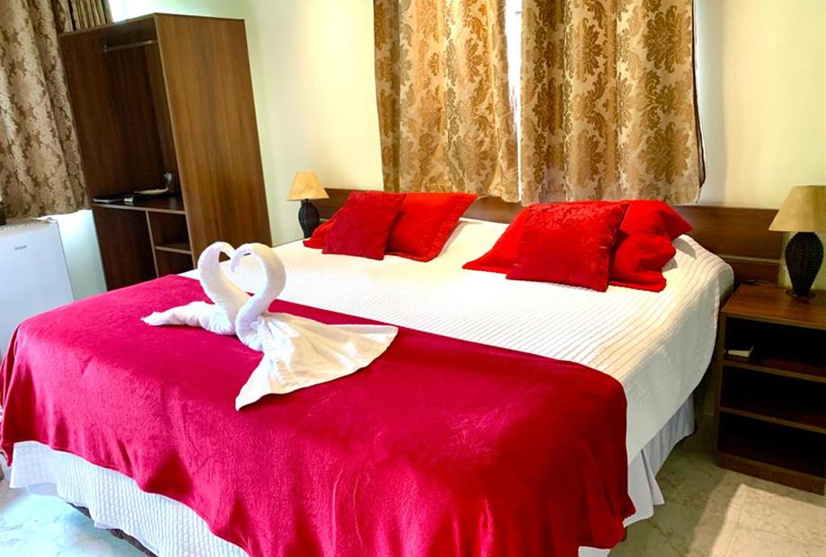 whatsapp image 2020-12-02 at 18.47.10.jpeg