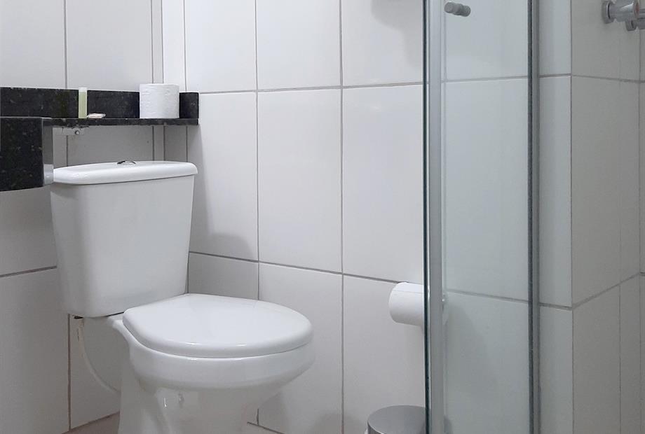 Banheiro quarto casal 2.jpg