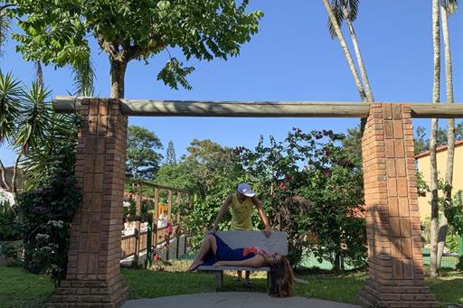 AREA EXTERNA + CASAL.jpg