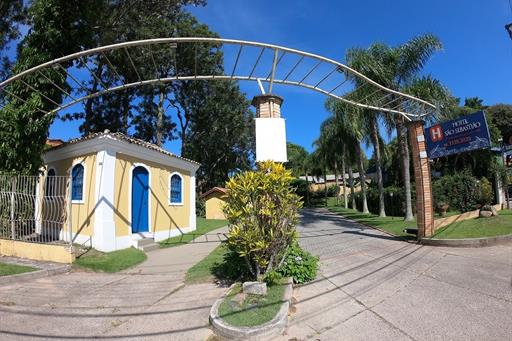 ENTRADA DE FRENTE.jpg