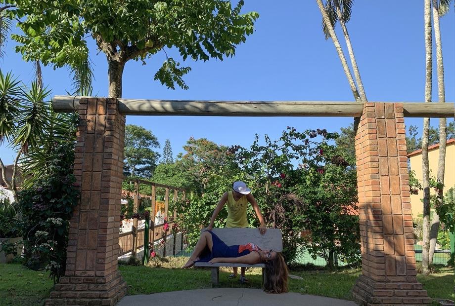 AREA EXTERNA + CASAL.jpg