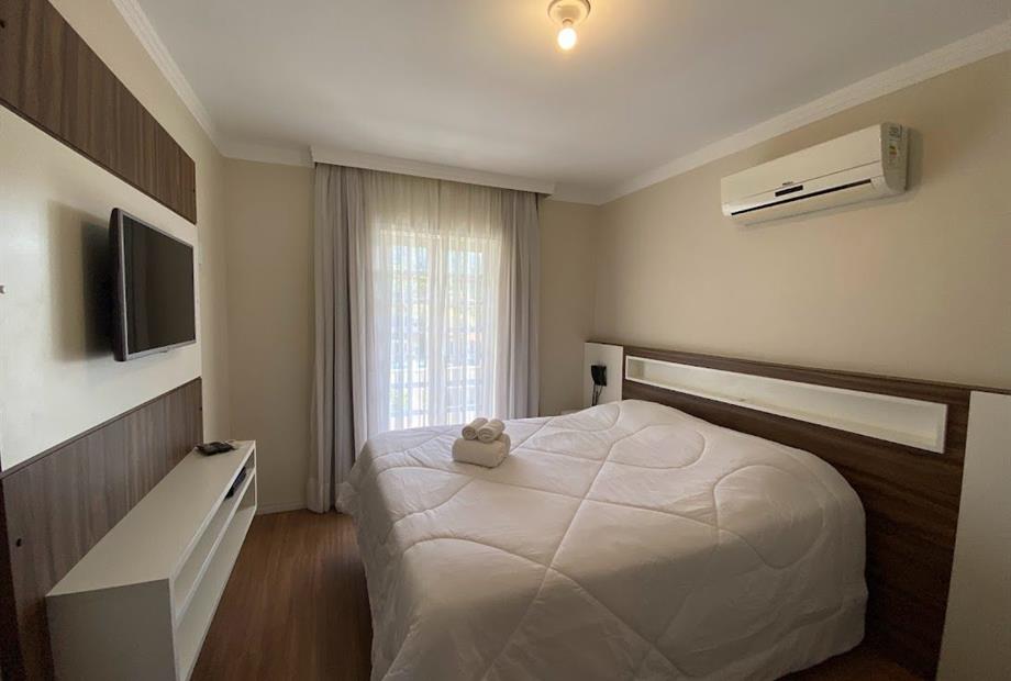 quarto sup piscina.jpg