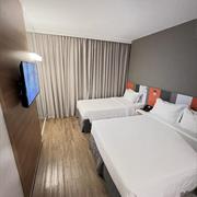 Standard Triplo - 1 Cama Queen  e 1 Cama Solteiro