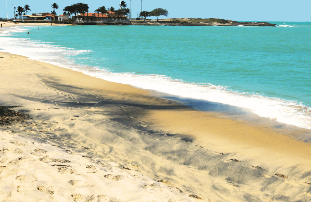 praia areia preta.png