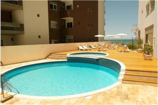 Piscina e deck
