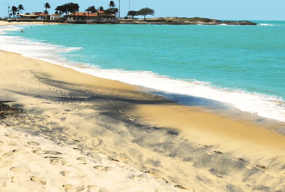 praia areia preta.png