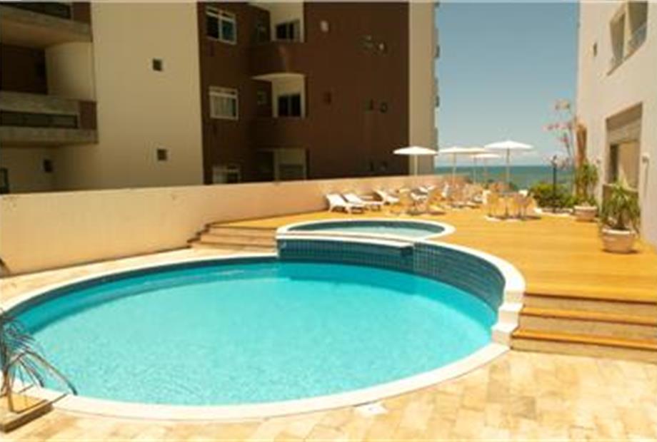 Piscina e deck