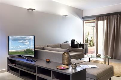 _MGL3670-sala--televisione-base-def-tel-sole.jpg