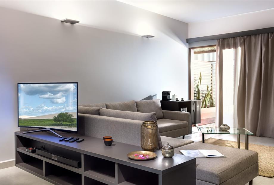 _MGL3670-sala--televisione-base-def-tel-sole.jpg
