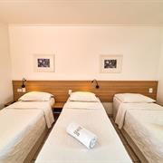 STANDARD TRIPLO TWIN