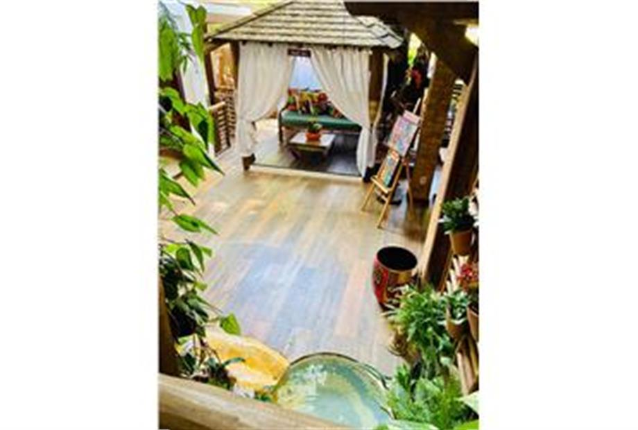 ESPAÇO ZEN VISTO DA ESCADA