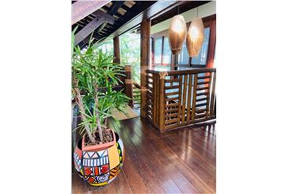 ARTE DORA REUTHER/ CORREDOR 