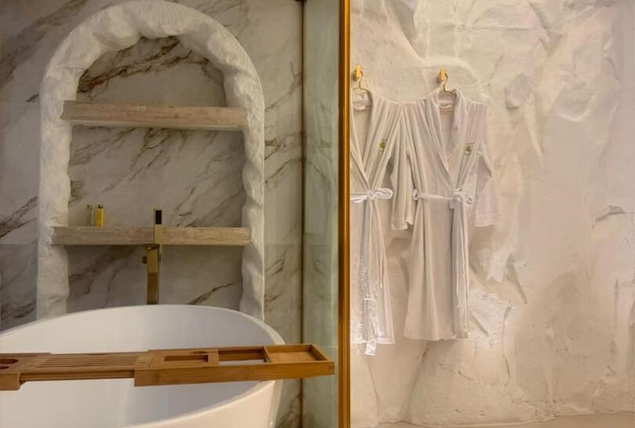 whatsapp image 2025-11-01 at 18.54.56 (2).jpeg