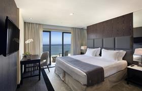 LUXURY WITH DOUBLE BED of Windsor California Copacabana