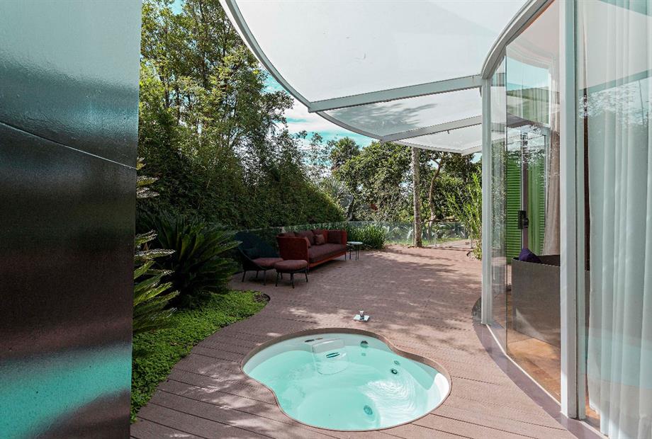 whatsapp image 2021-12-06 at 17.44.19(1).jpeg