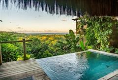 Suite com Piscina Aquecida Vista Mar