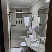 DOUBLE LUXO (DBT 1 cama Box casal King)