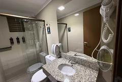 Family Exec  (2 Cama Box Casal Queen e 1 cama box Solteiro)