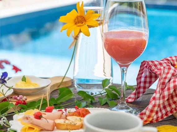 whatsapp image 2023-03-14 at 10.32.25 (1).jpeg