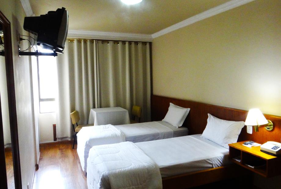 cama madeira_Easy-Resize.com.jpg