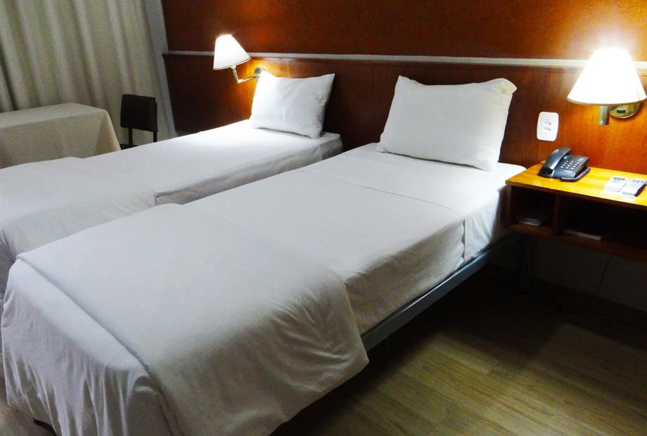 cama metal 1_Easy-Resize.com.jpg