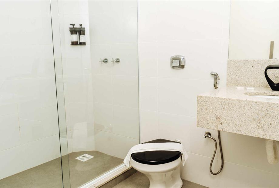 quarto 201-14 (1) (1).jpg