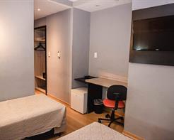 Standard Triplo - 1 cama de casal e 1 cama solteiro