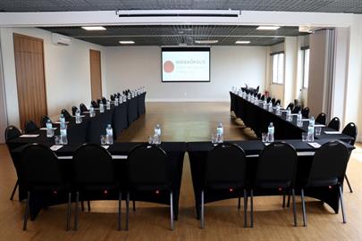 centro de eventos 2.jpg