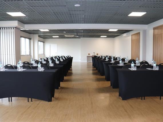 centro de eventos 1.jpg