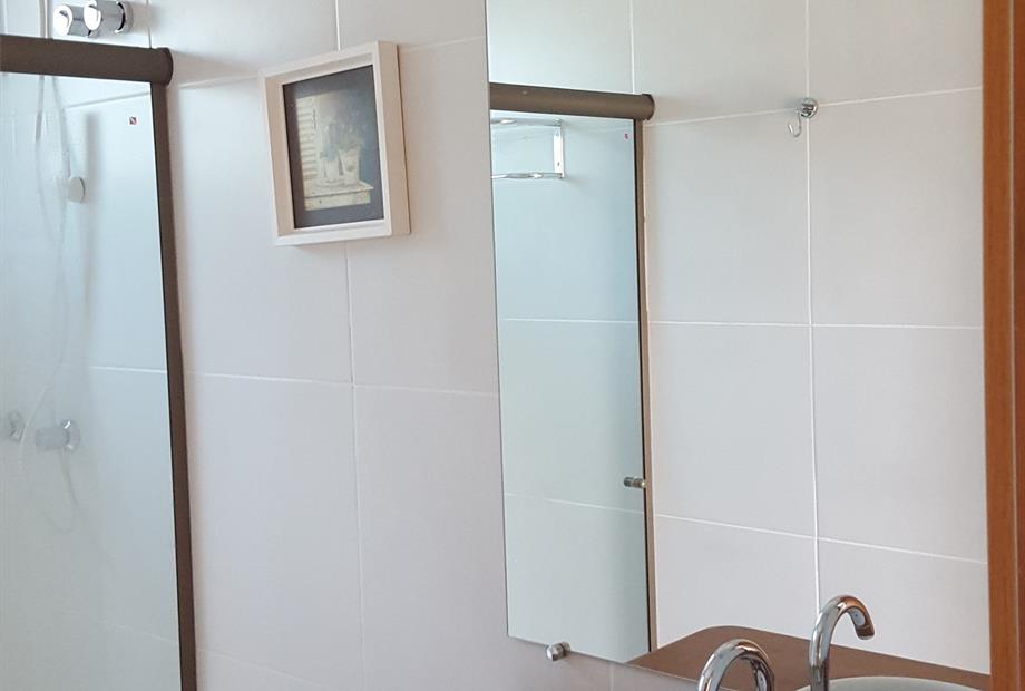 Suíte 205 Banheiro.jpg