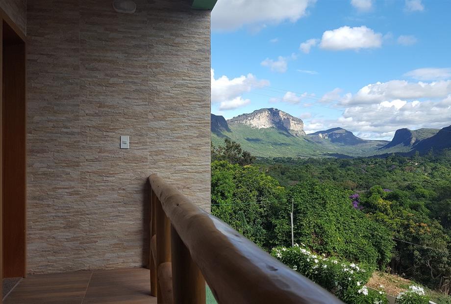 Suíte 205 Varanda1.jpg