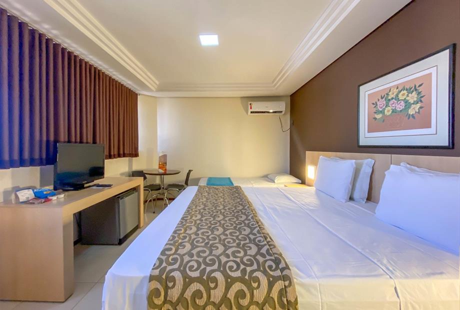 hotel crystal (516).jpg