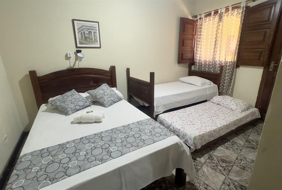 3. quadruplo casal, solteiros e auxiliar (4).jpg