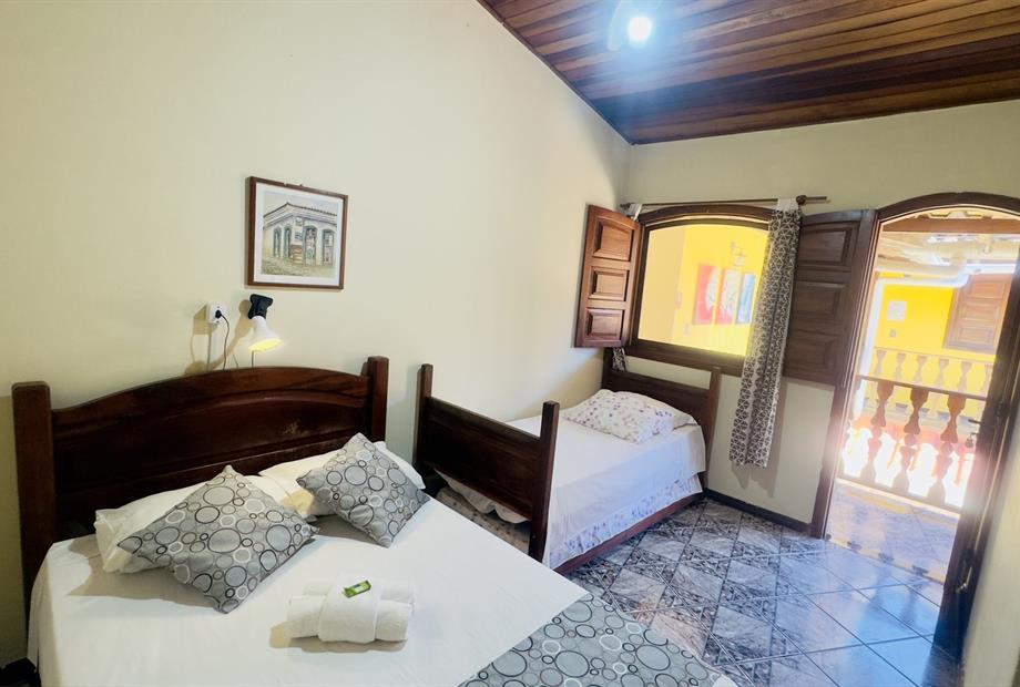 3. quadruplo casal, solteiros e auxiliar (5).jpg