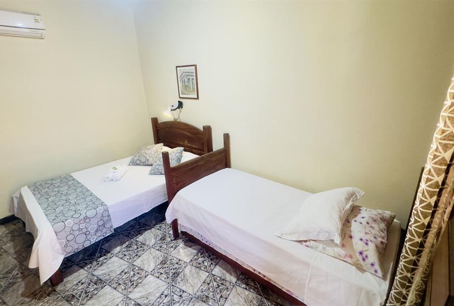 3. quadruplo casal, solteiros e auxiliar (10).jpg