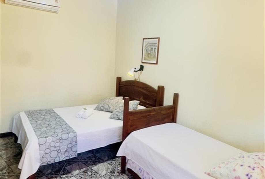 3. quadruplo casal, solteiros e auxiliar (7).jpg