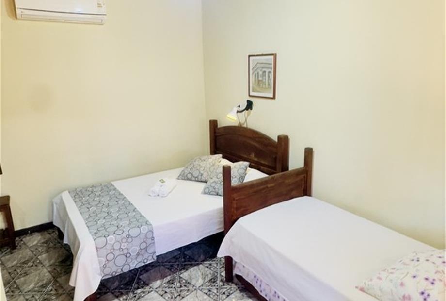 3. quadruplo casal, solteiros e auxiliar (9).jpg