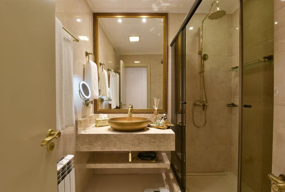 Colline 310 - banheiro.jpg