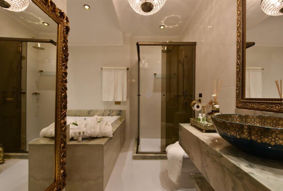 Majestic 405 - banheiro.jpg
